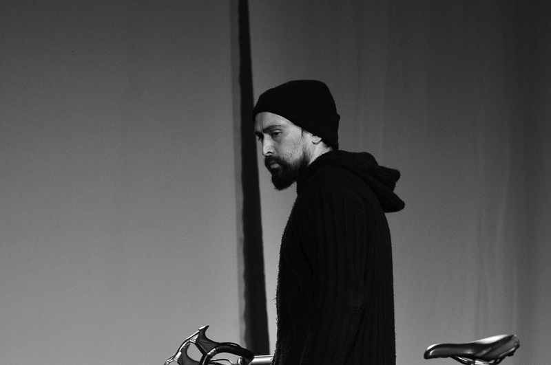 Fotografías montaje Yo maté a Pinochet estreno en Teatro Universidad Mayor