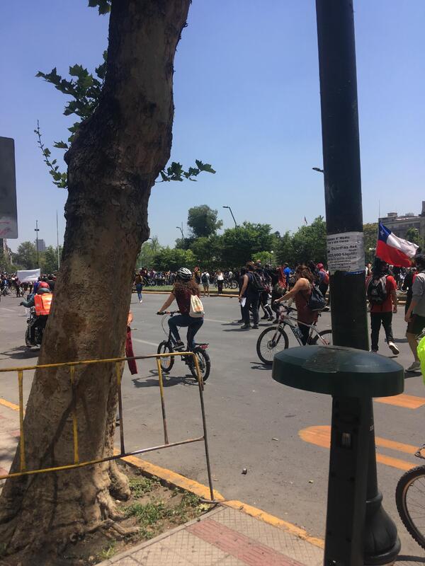 Manifestantes en Avenida Providencia