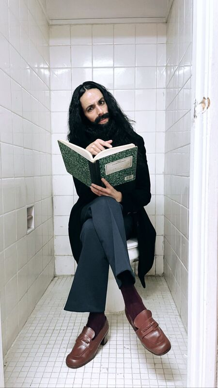 Mauricio en el baño del Varas