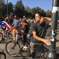 https://archivo-arde.s3-sa-east-1.amazonaws.com/Cuerpo y protesta 2019/0c94112e-4e7b-4034-be01-684a941e7f17.jpg