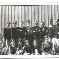 10_Alumnas con prof.Osvaldo Lizana.jpg