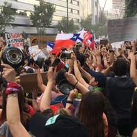 https://archivo-arde.s3-sa-east-1.amazonaws.com/Cuerpo y protesta 2019/IMG_4646.jpg