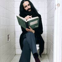 (17) Mauricio en el baño del Varas, 2023.JPG